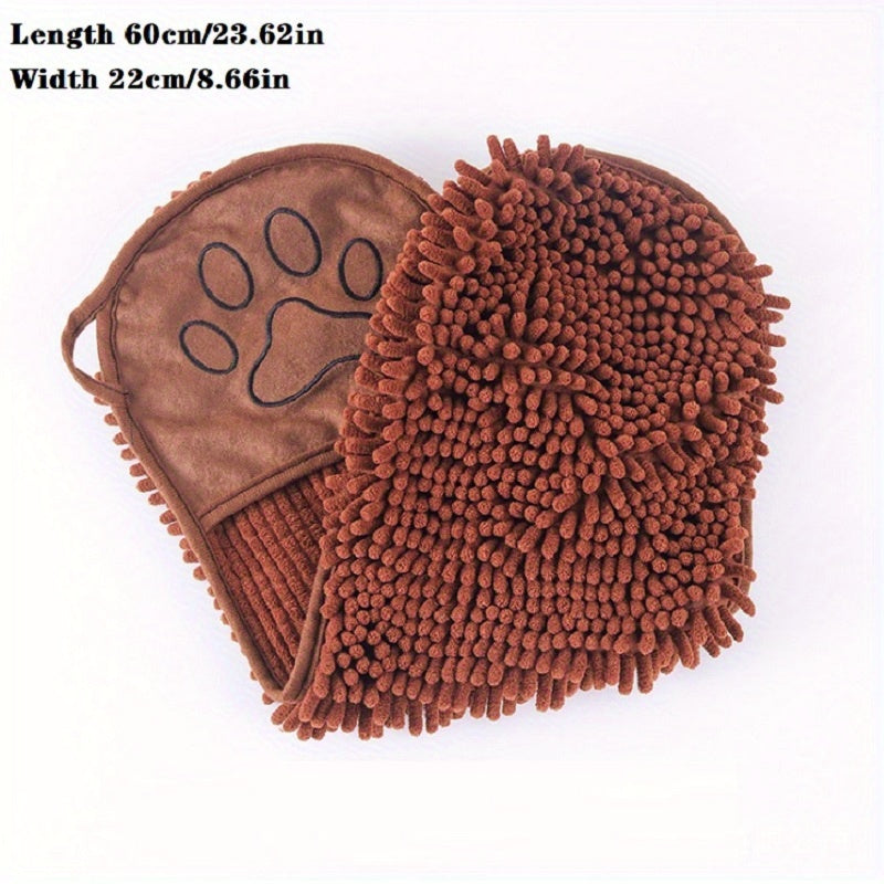 Super Absorbent Microfiber Pet Towel With Hand Pockets Quick Drying Machine Washable Pet Care Towel