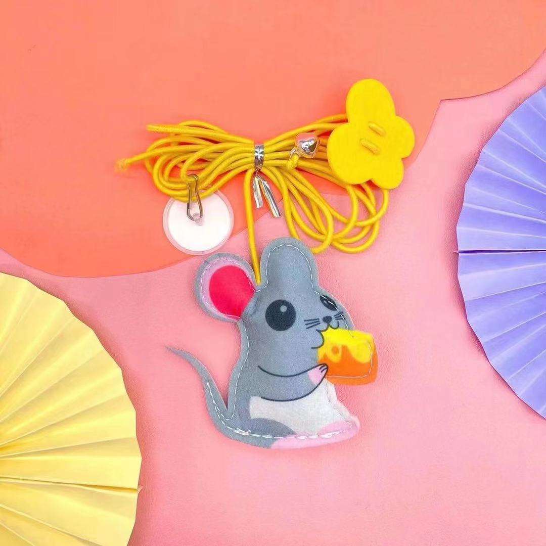 Interactive Telescopic Hanging Mouse Rope Pet Toy For Play And Activity